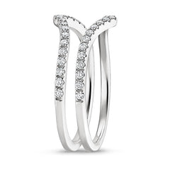 Close-up of lab diamonds highlighting D-F color and VVS clarity